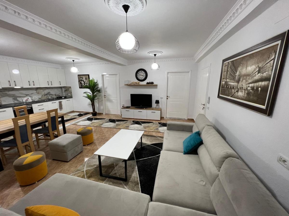 Daily Rent Apartment City Center Elbasan 6 Luaran gambar
