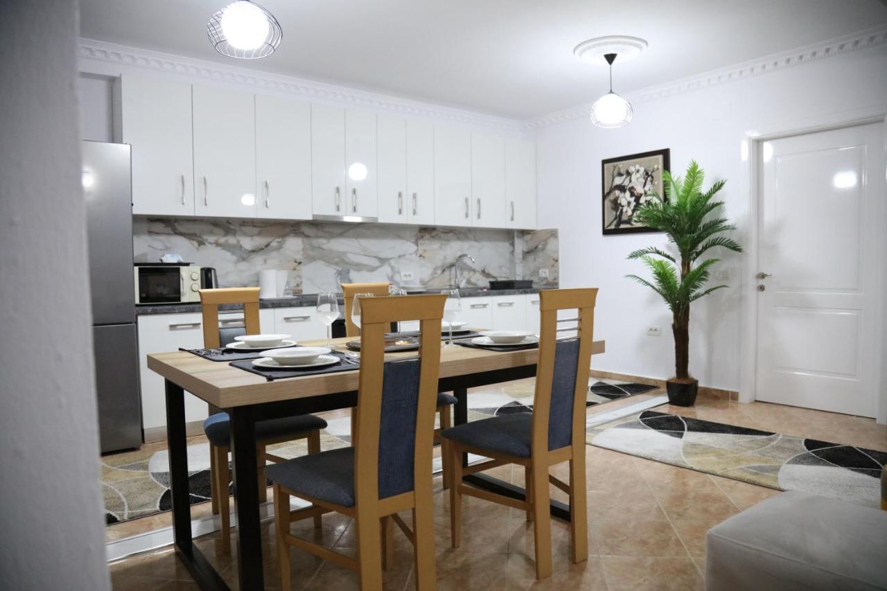 Daily Rent Apartment City Center Elbasan 6 Luaran gambar