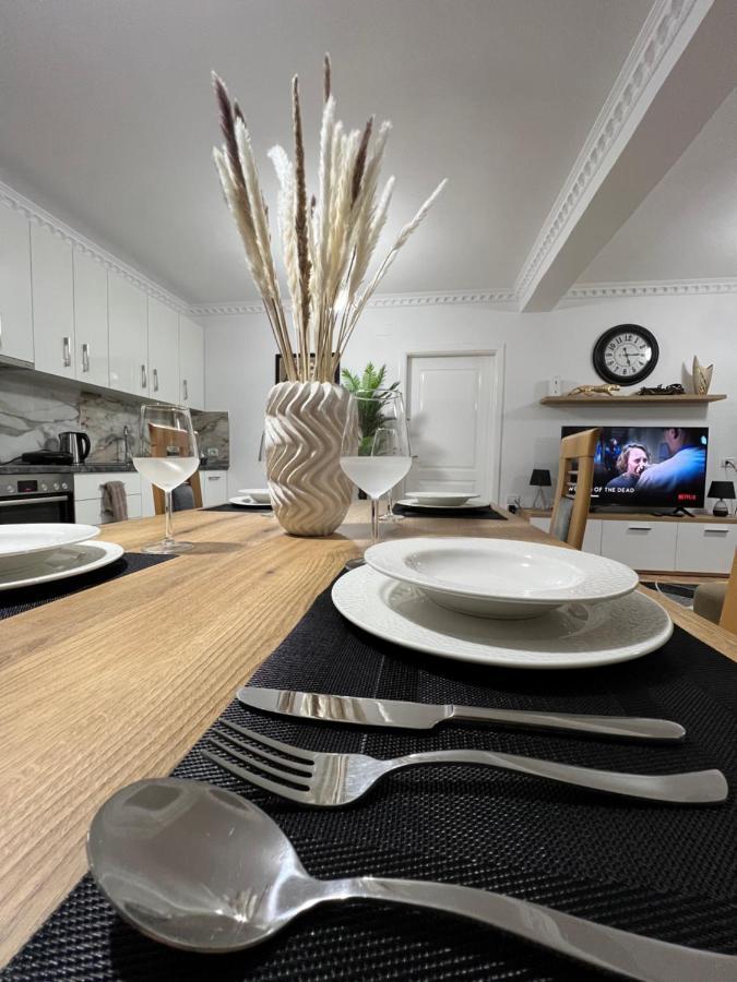 Daily Rent Apartment City Center Elbasan 6 Luaran gambar