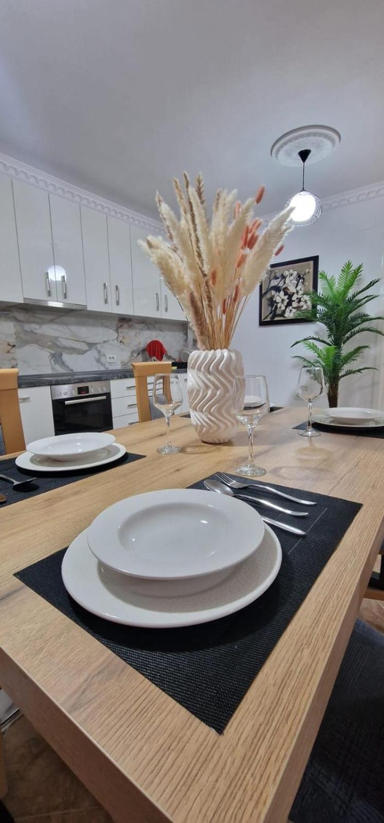 Daily Rent Apartment City Center Elbasan 6 Luaran gambar